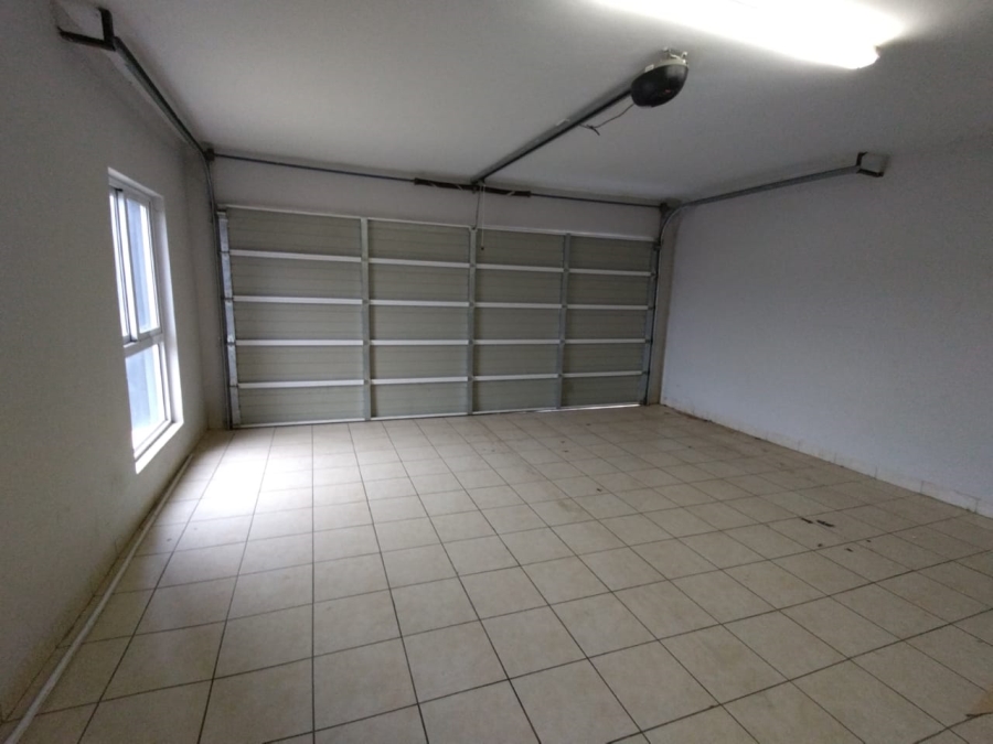 3 Bedroom Property for Sale in The Islands Estates North West